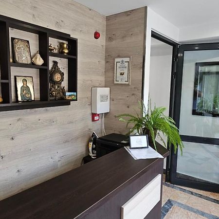 Guest House Saint Petka Veliko Tărnovo Esterno foto
