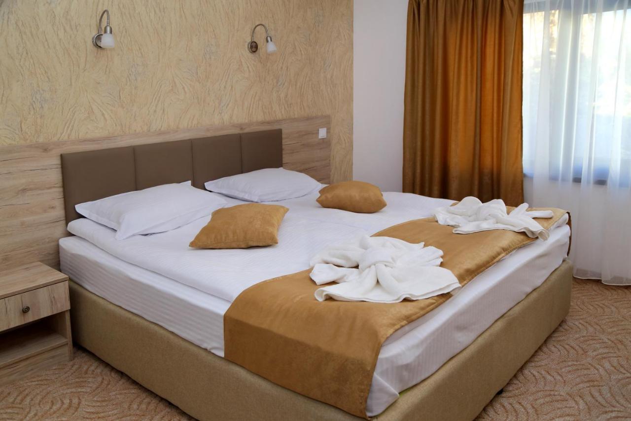 Guest House Saint Petka Veliko Tărnovo Esterno foto