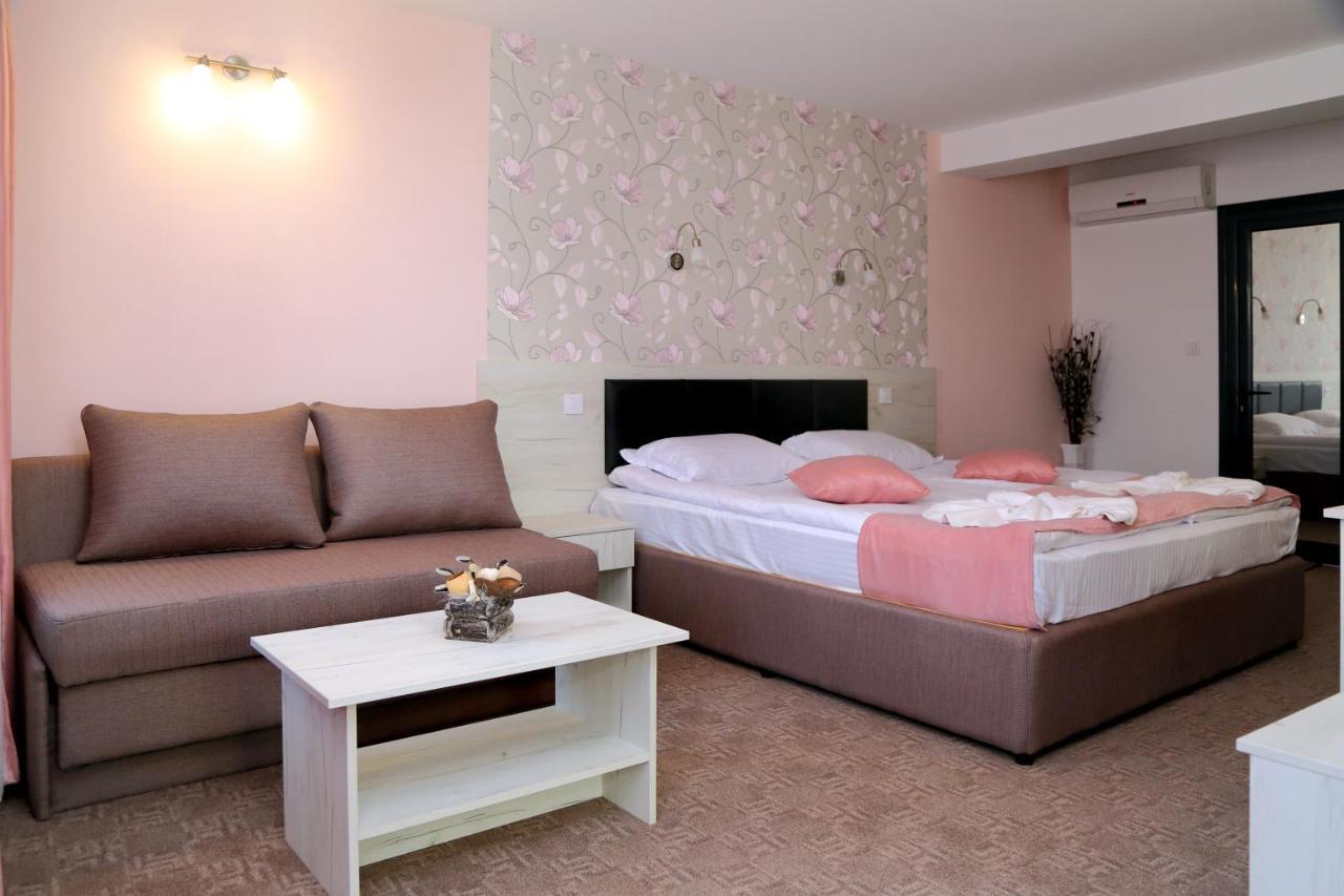 Guest House Saint Petka Veliko Tărnovo Esterno foto