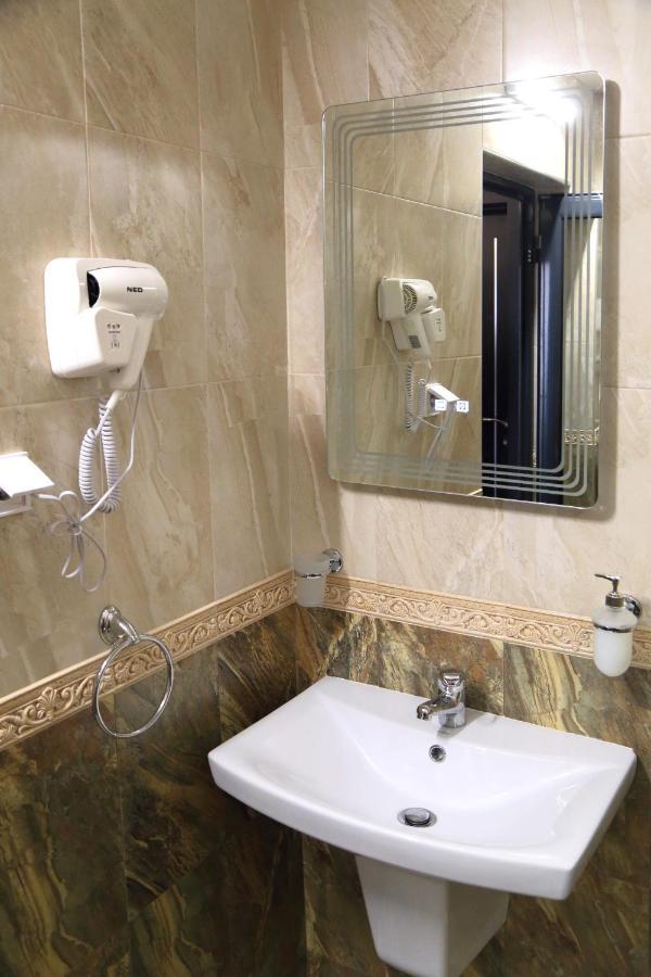 Guest House Saint Petka Veliko Tărnovo Esterno foto
