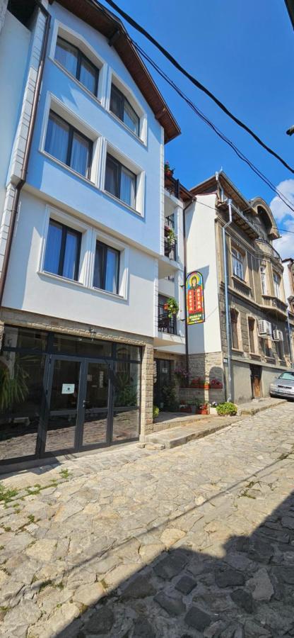 Guest House Saint Petka Veliko Tărnovo Esterno foto