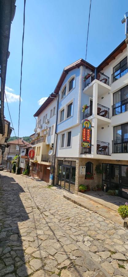 Guest House Saint Petka Veliko Tărnovo Esterno foto